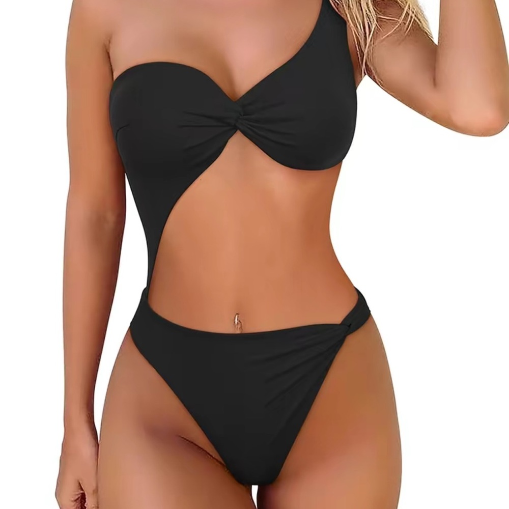 Black one shoulder cutout bathing suit